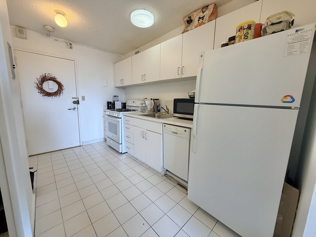 44 Washington St # 712