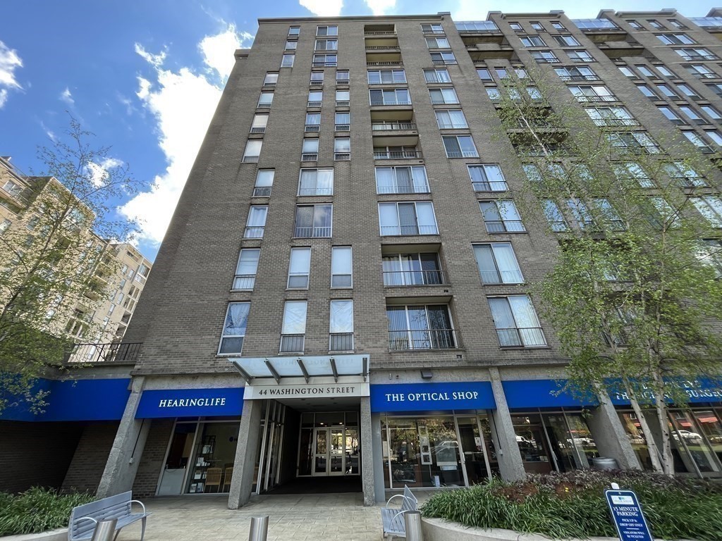 44 Washington St # 712
