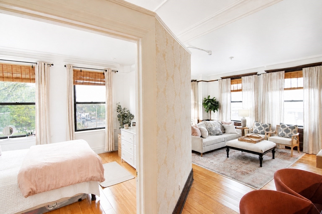 464 Commonwealth Avenue # 33