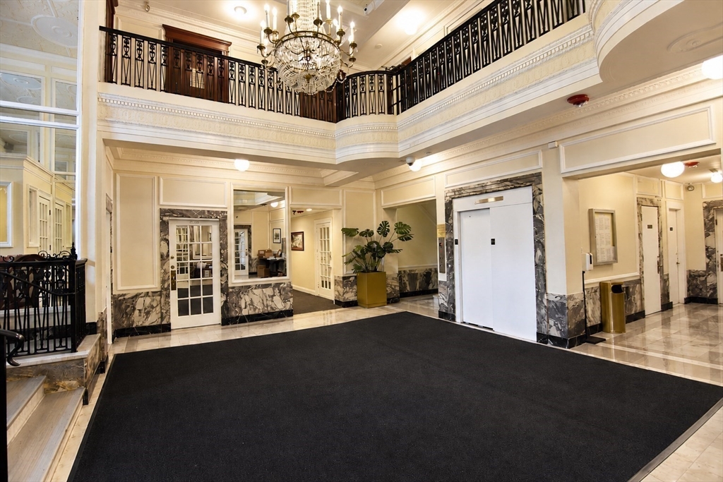 464 Commonwealth Avenue # 33