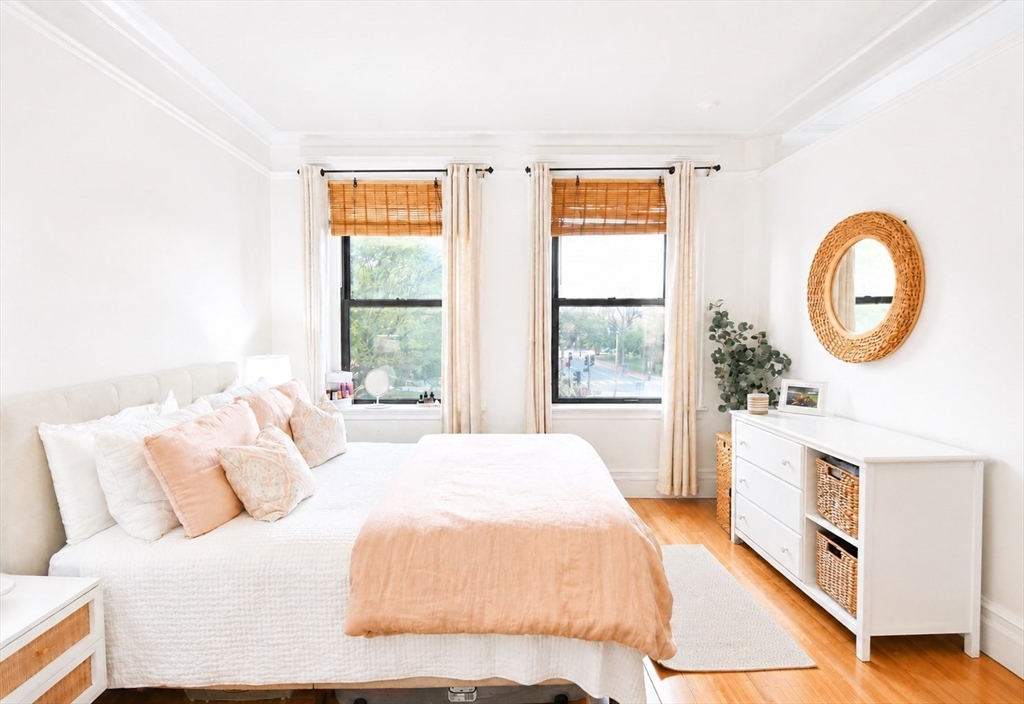 464 Commonwealth Avenue # 33