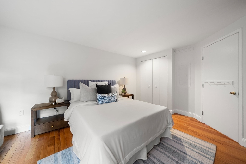 96 Gainsborough St # 6W