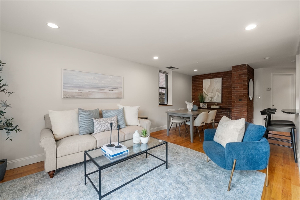 96 Gainsborough St # 6W