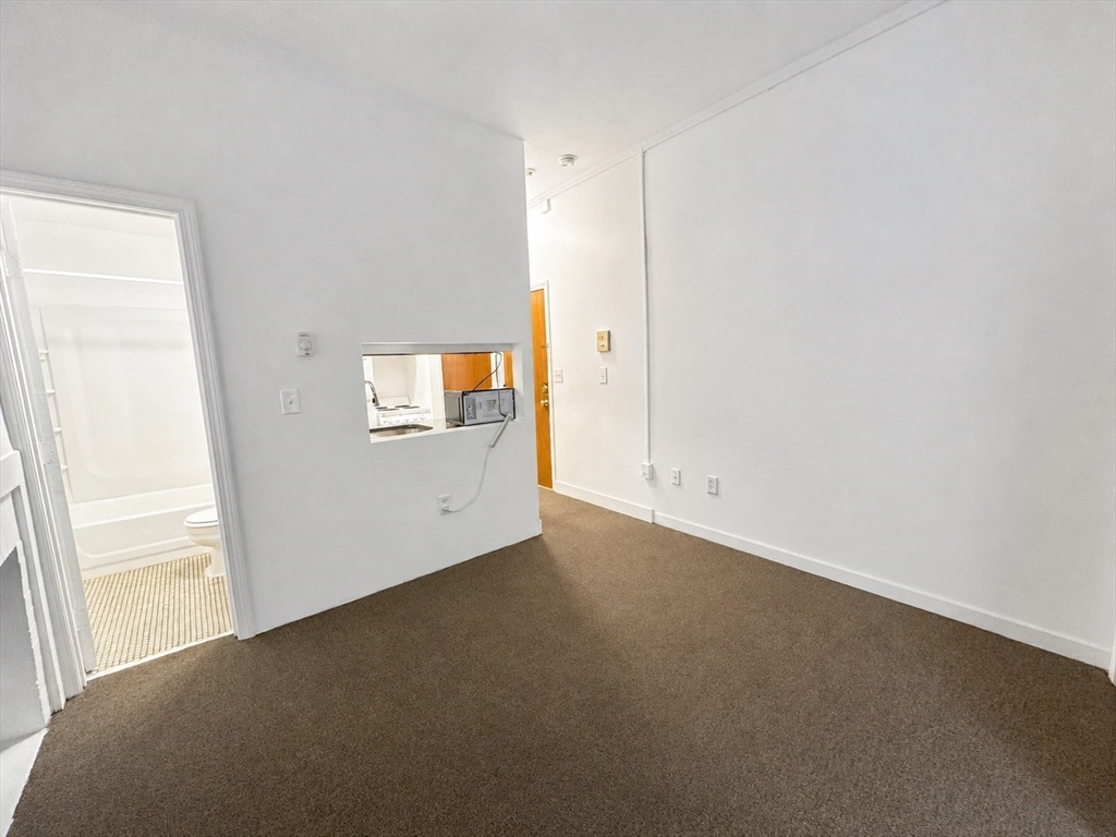 47 Hemenway Street # 6