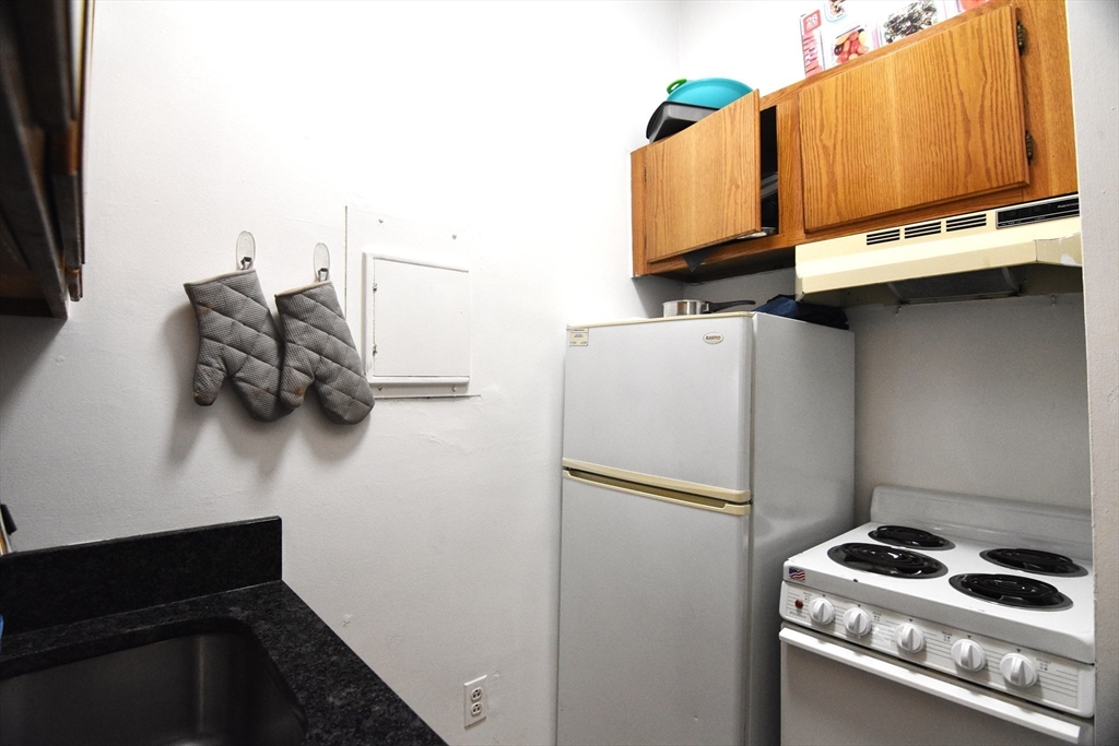 47 Hemenway Street # 6