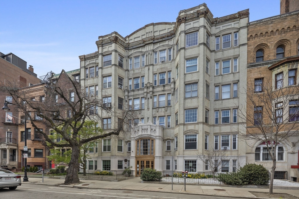 520 Beacon St # 2F