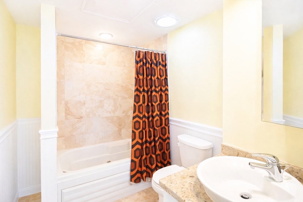 53 Woodward Street # 3