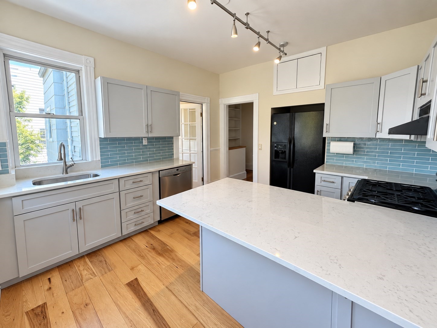 195 Faneuil St # 1