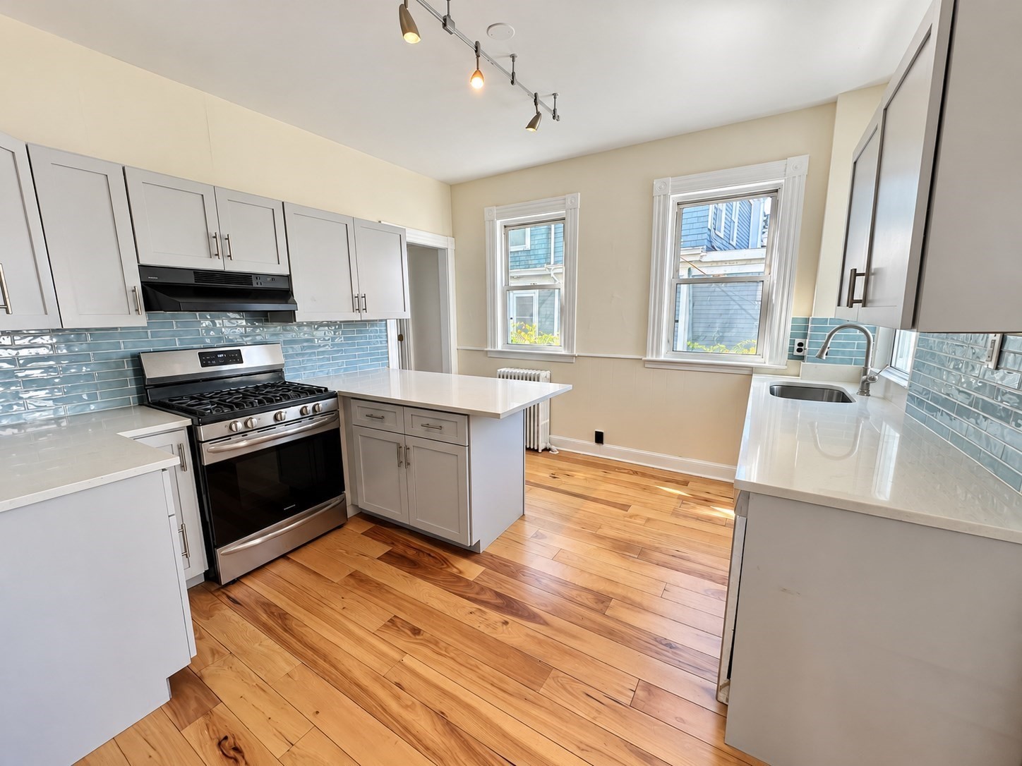 195 Faneuil St # 1