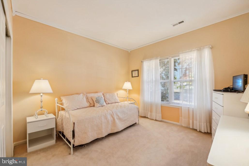 89 KINGSBRIDGE DRIVE
