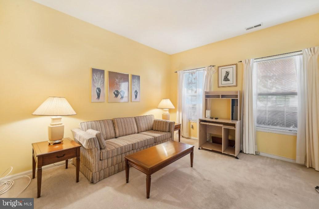 89 KINGSBRIDGE DRIVE