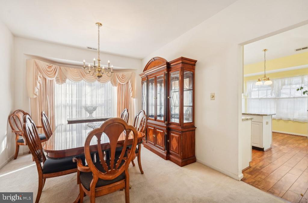 89 KINGSBRIDGE DRIVE