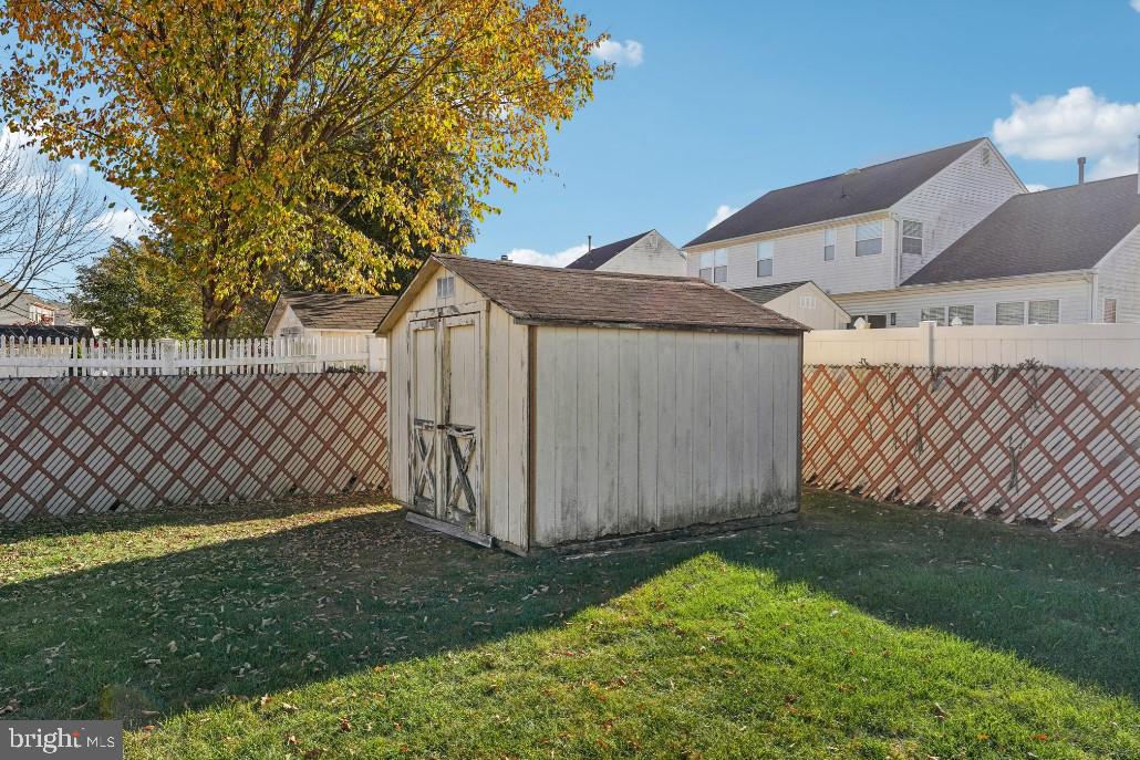 89 KINGSBRIDGE DRIVE