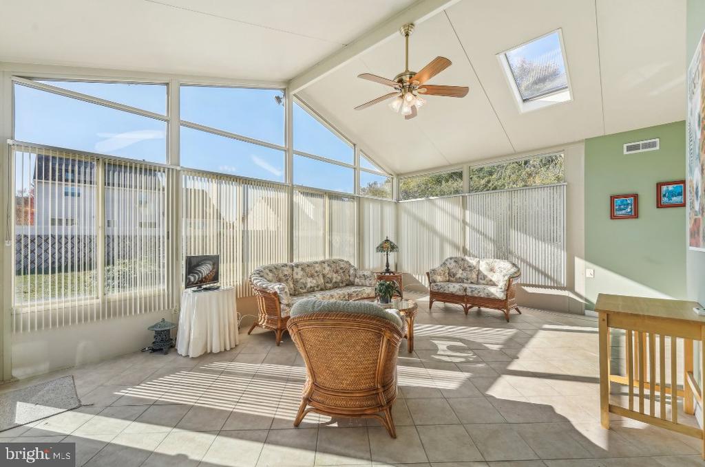 89 KINGSBRIDGE DRIVE