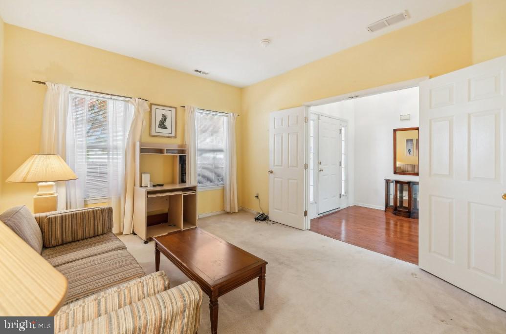 89 KINGSBRIDGE DRIVE