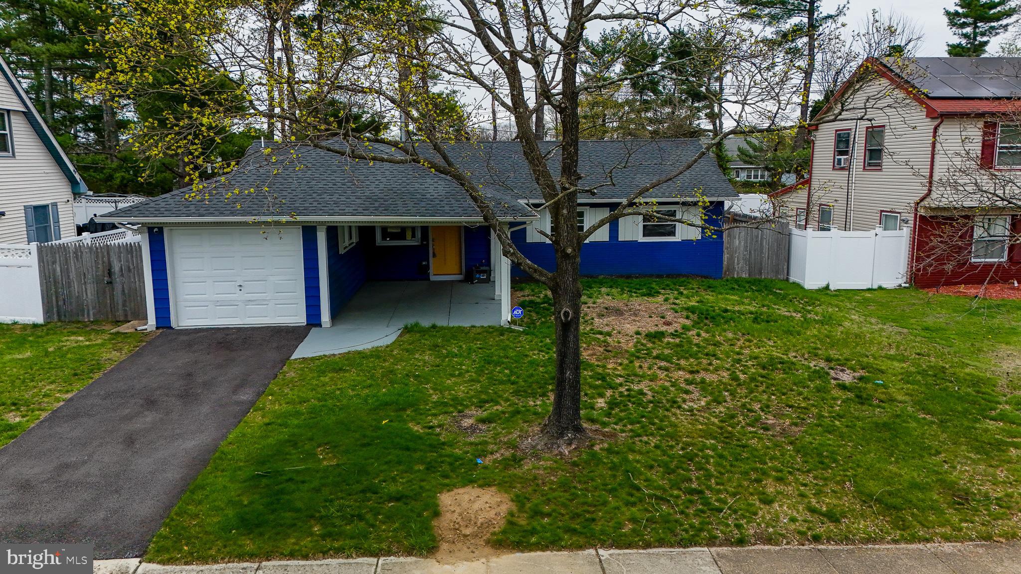 225 SOMERSET DRIVE