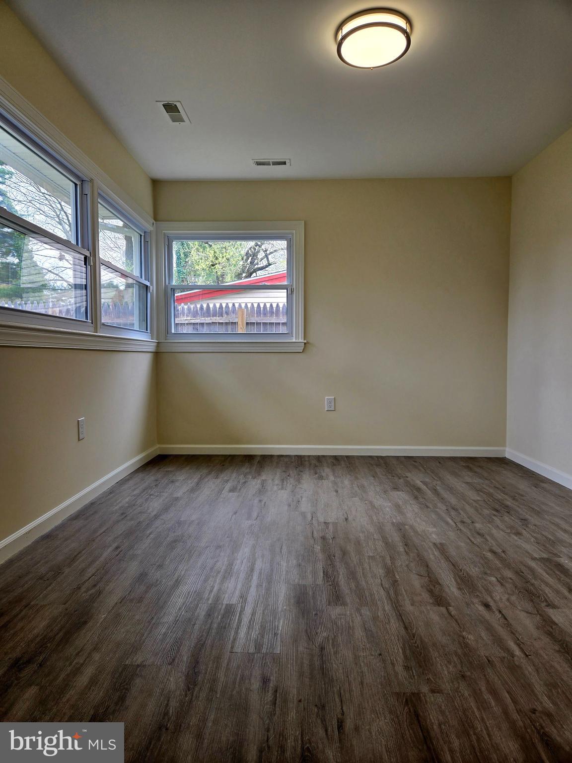 225 SOMERSET DRIVE