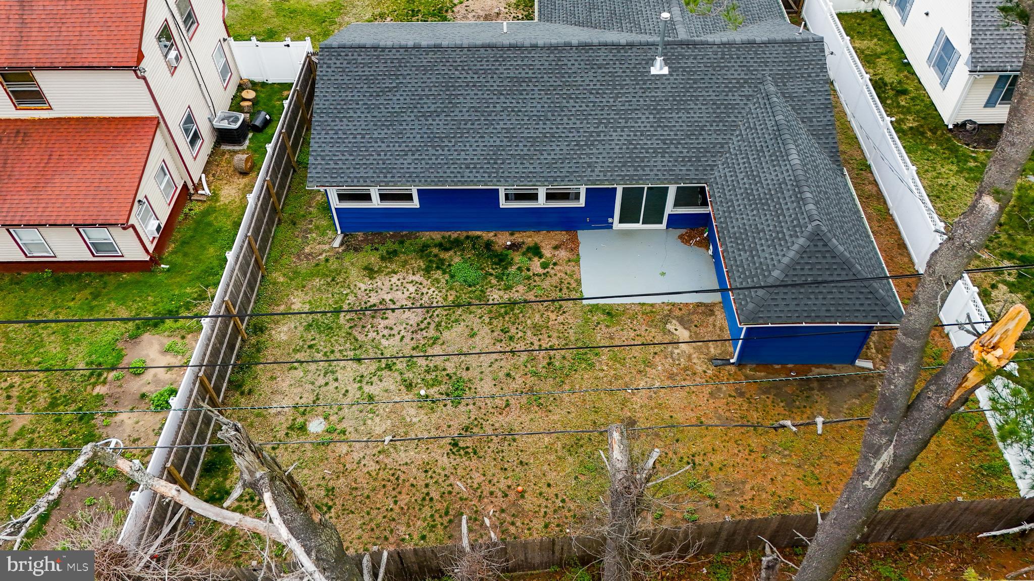 225 SOMERSET DRIVE