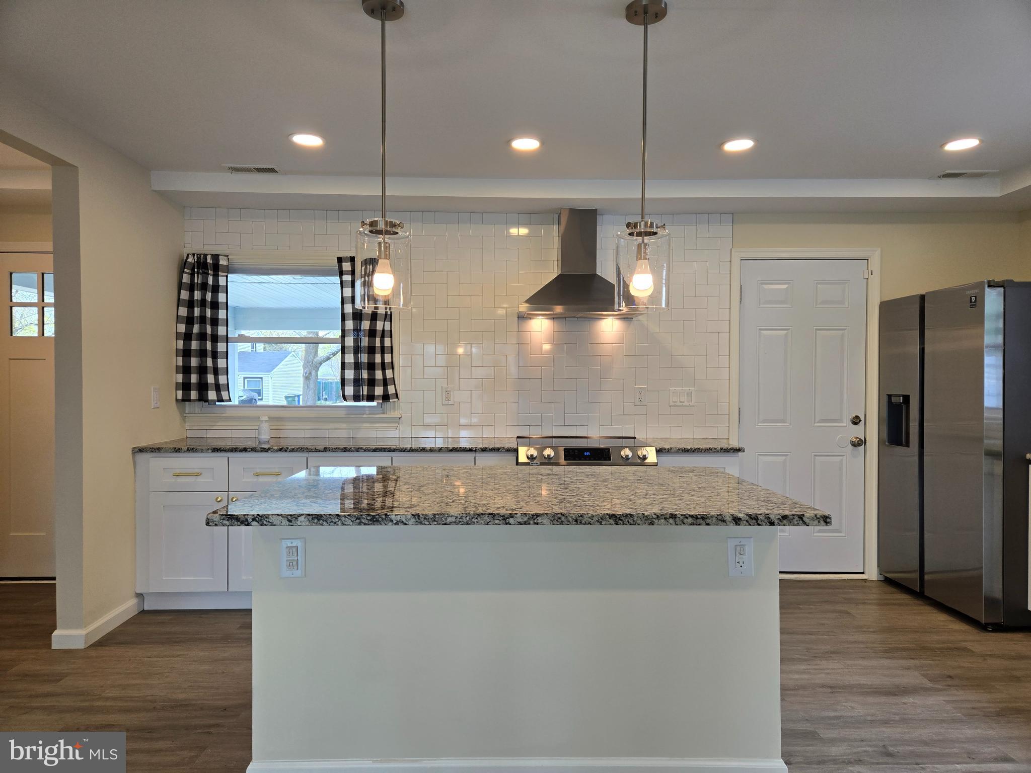 225 SOMERSET DRIVE
