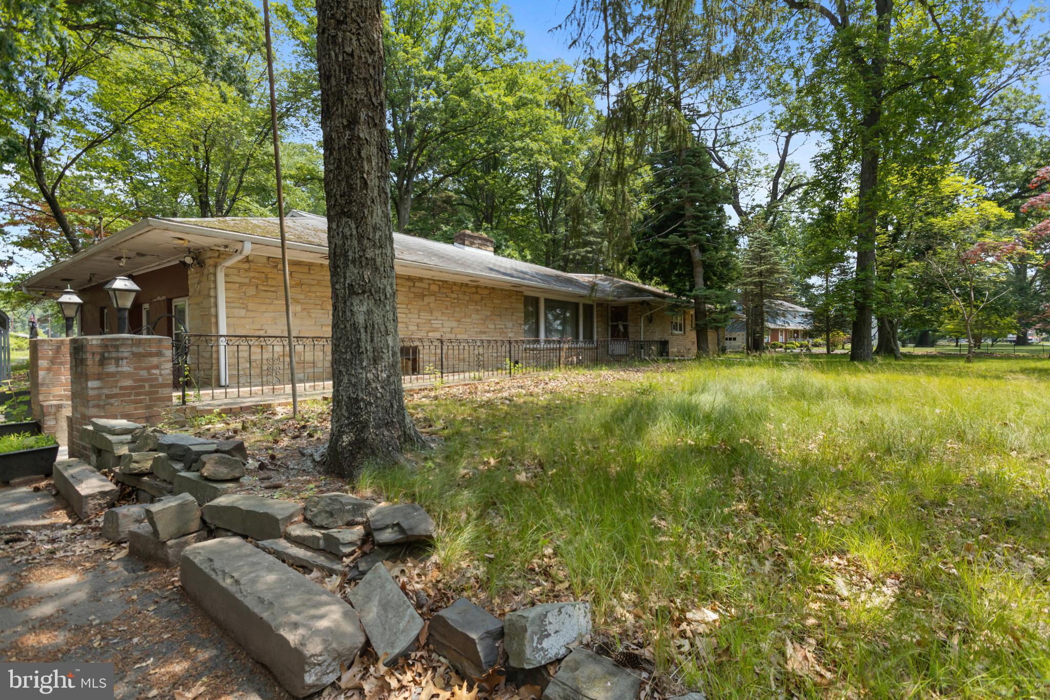 280 EGGERTS CROSSING
