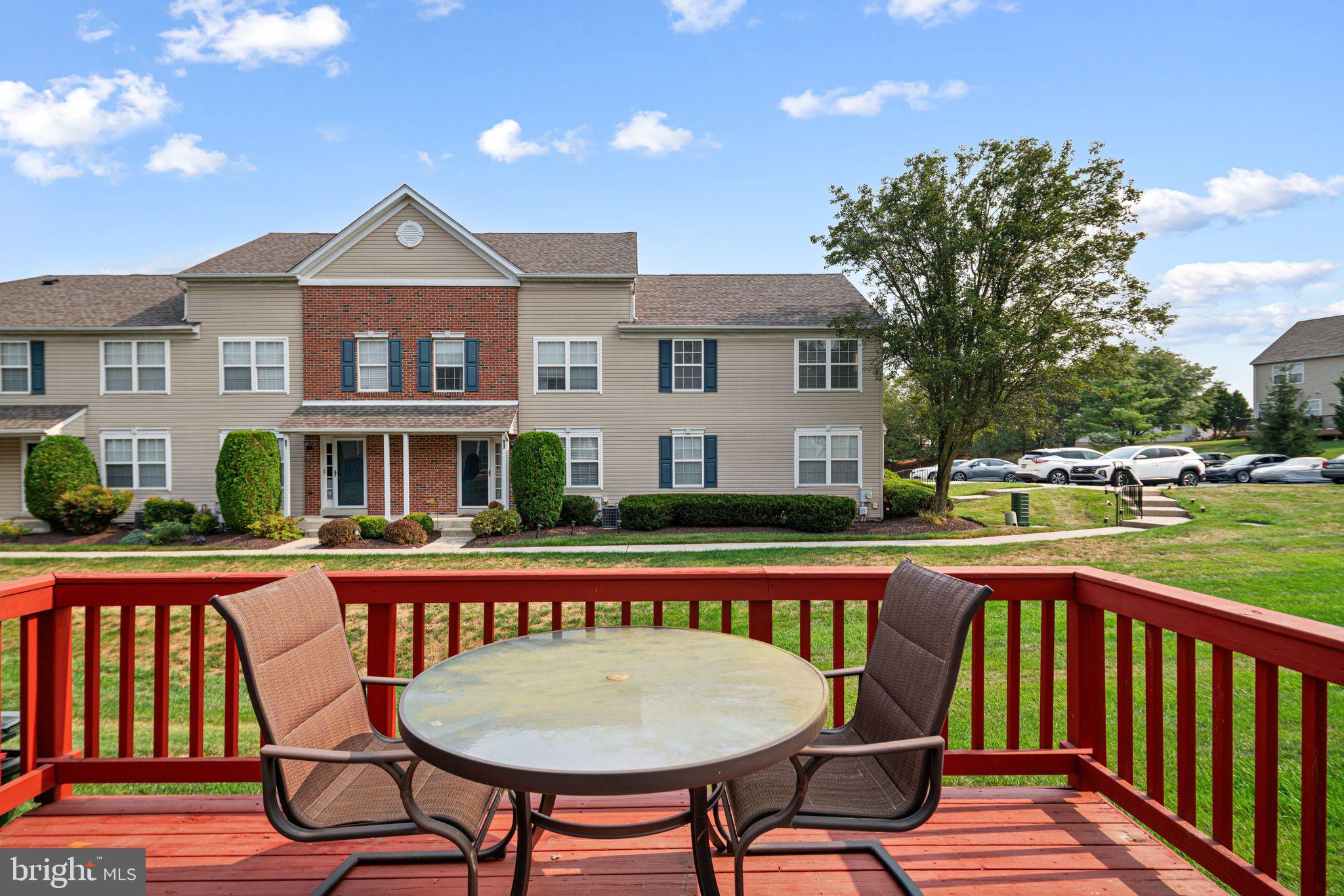 812 PURPLE MARTIN COURT 202