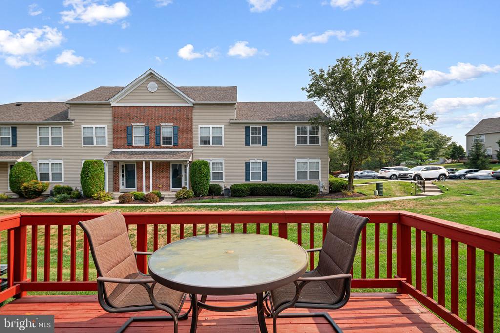 812 PURPLE MARTIN COURT 202