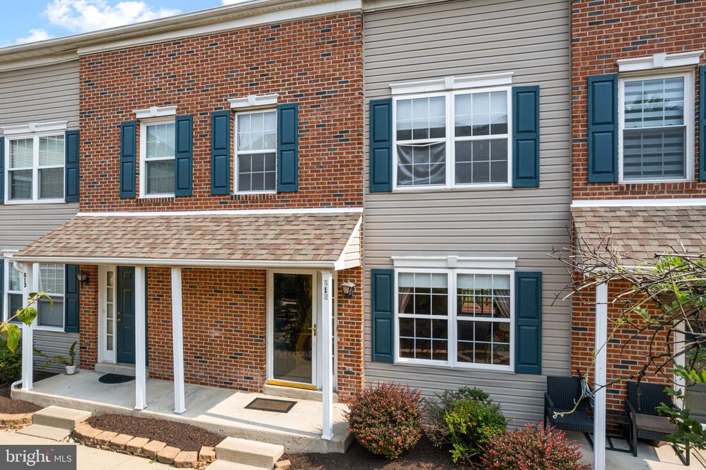 812 PURPLE MARTIN COURT 202