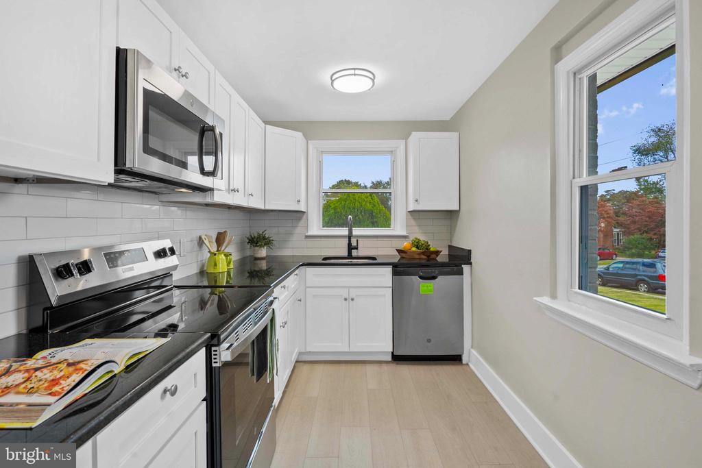 14 W ANN ROAD