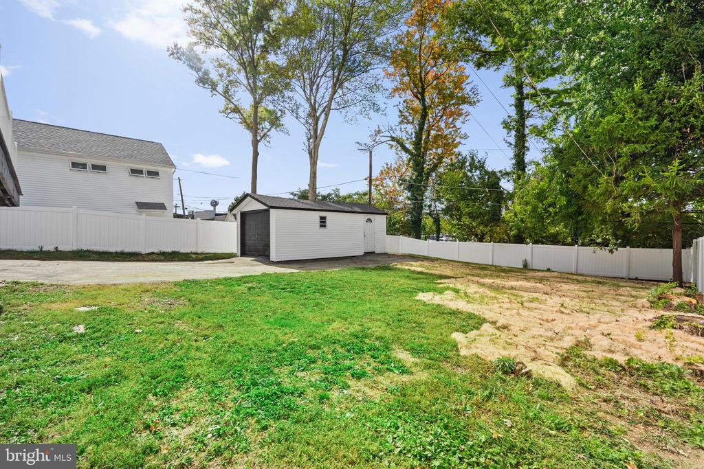 14 W ANN ROAD