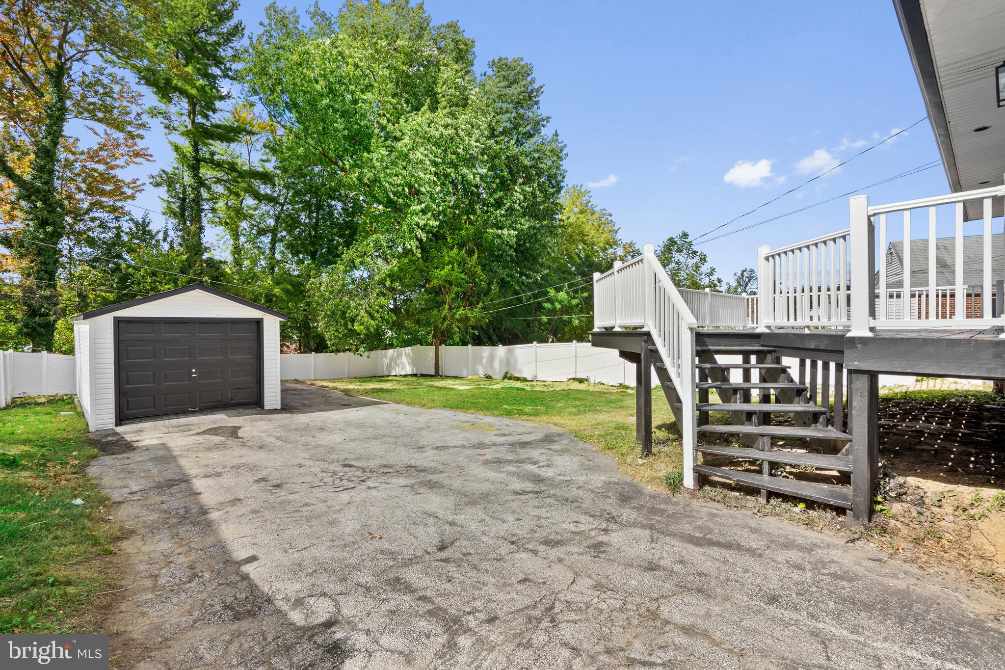 14 W ANN ROAD