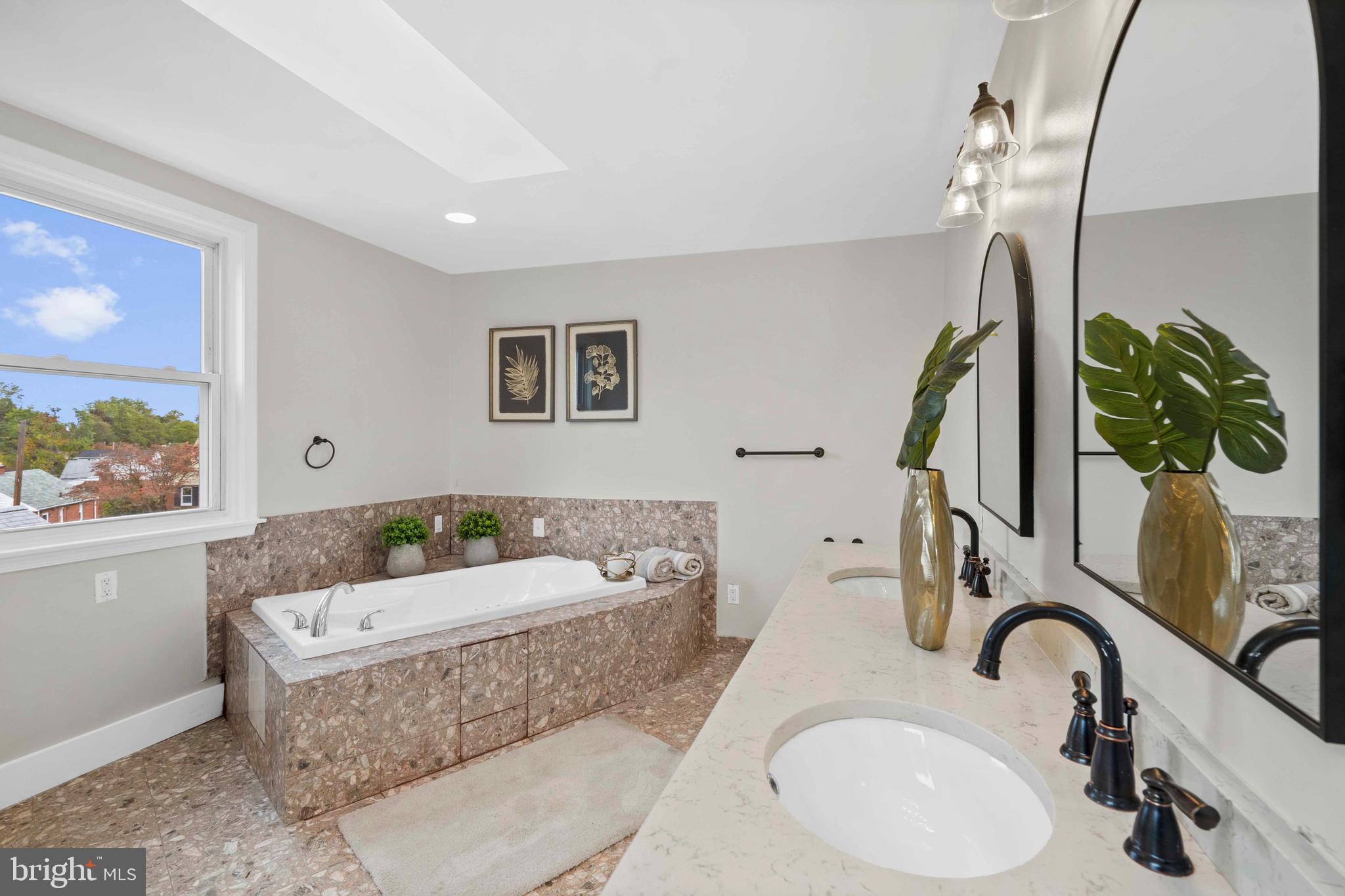 14 W ANN ROAD