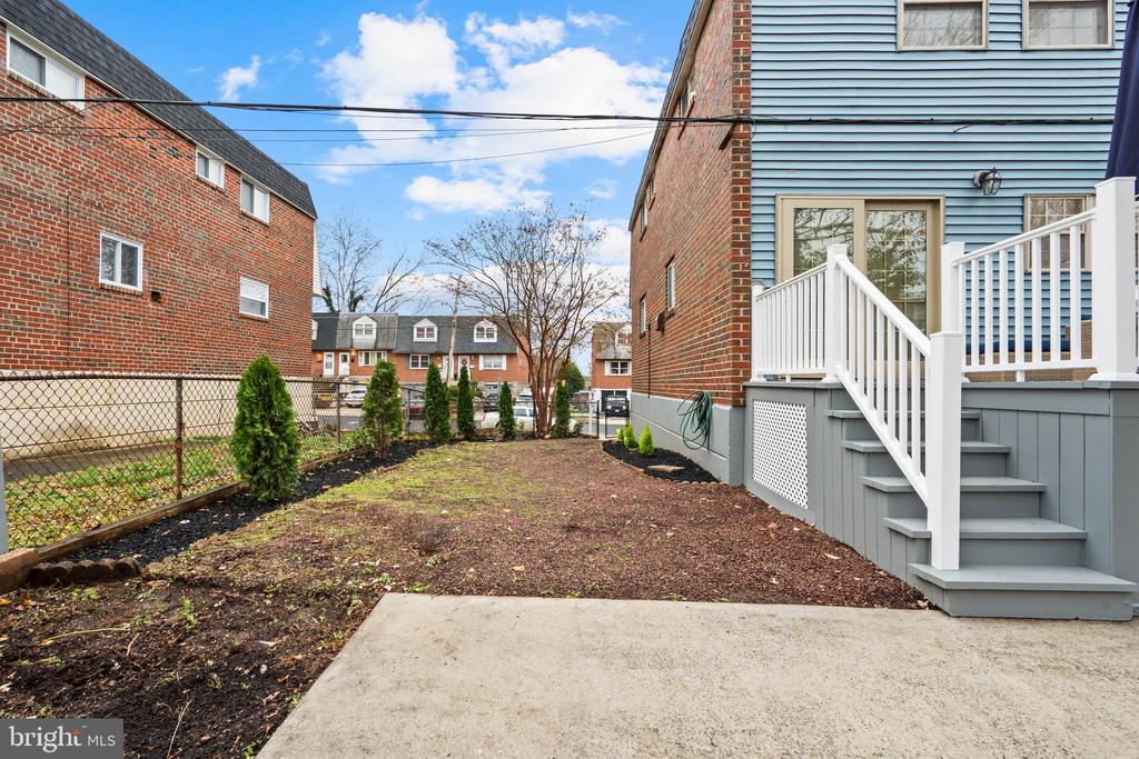 1300 RAINER ROAD