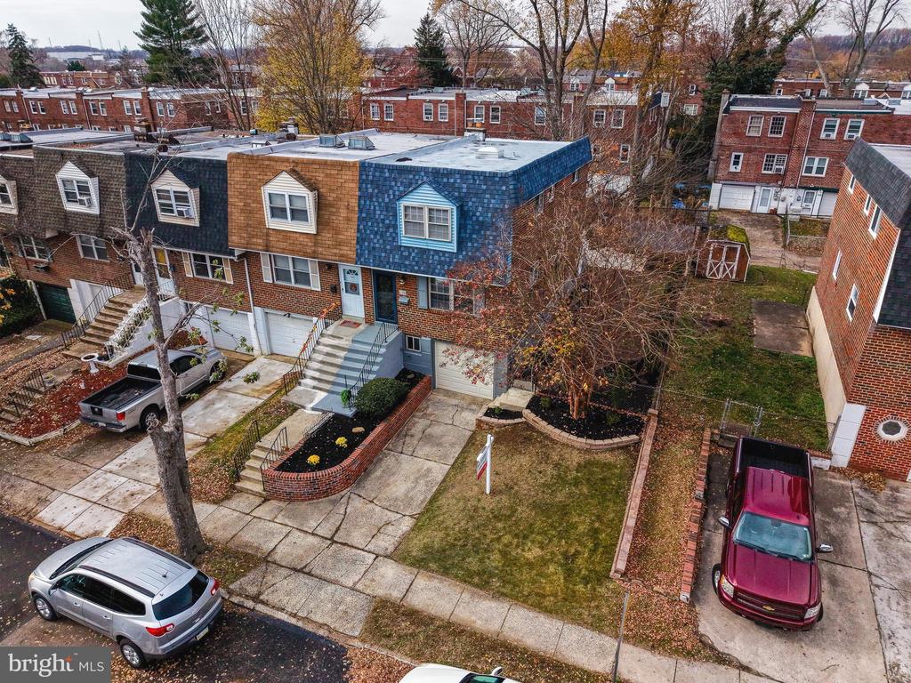 1300 RAINER ROAD