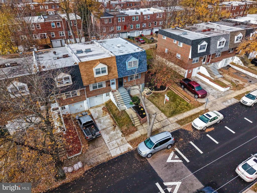 1300 RAINER ROAD