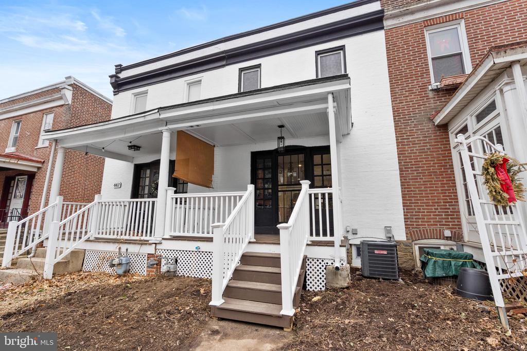 445 W BALTIMORE AVENUE