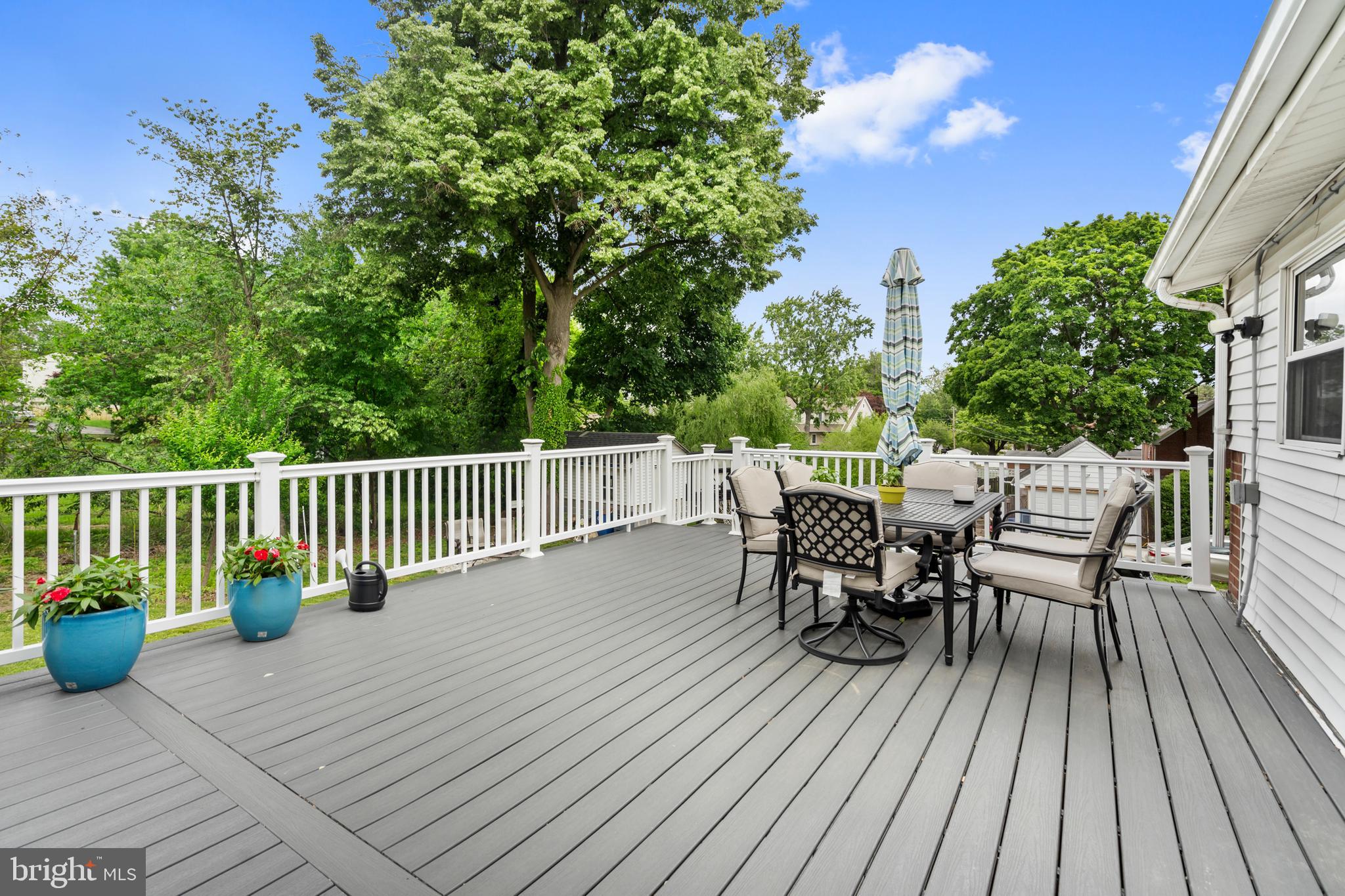 214 S SPROUL ROAD