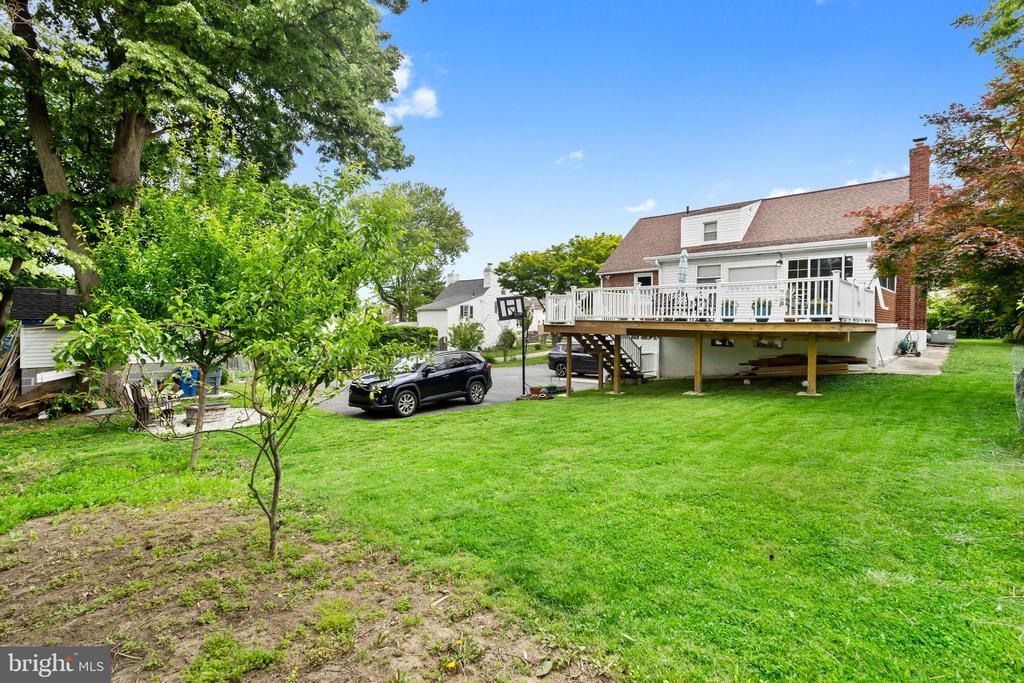 214 S SPROUL ROAD