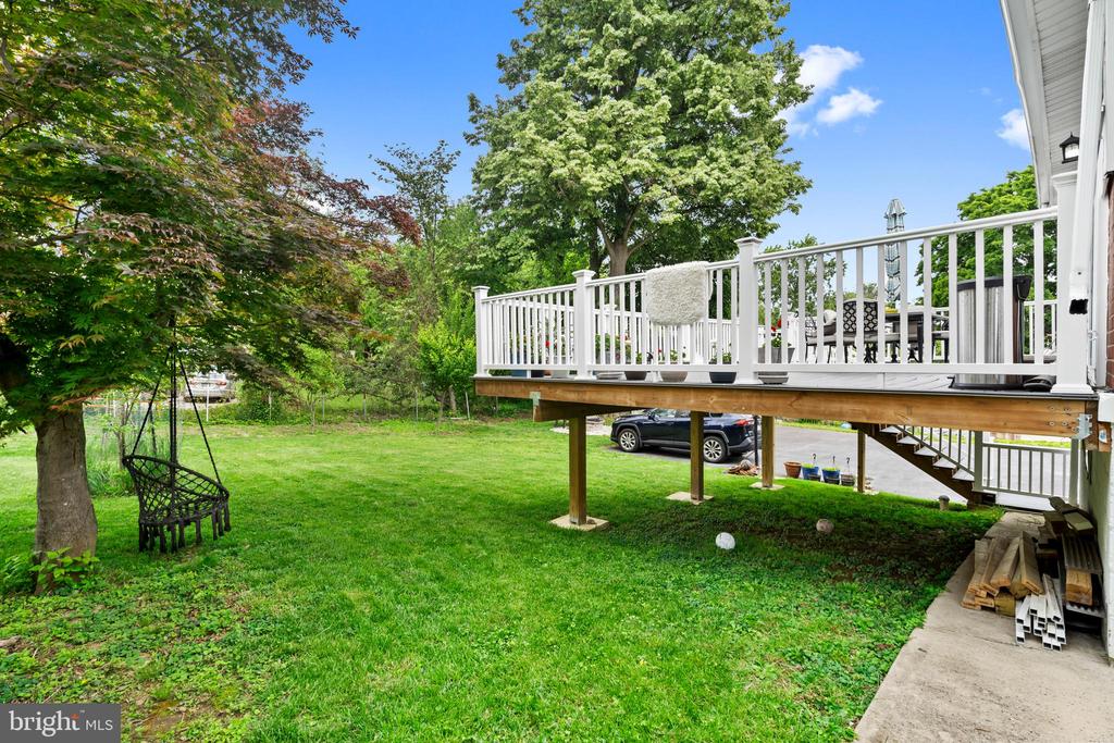 214 S SPROUL ROAD