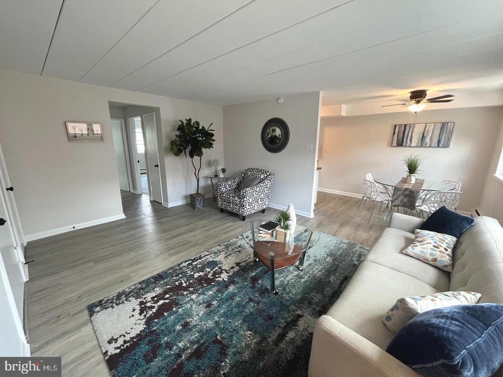 1 RADNOR DRIVE Unit: F-2