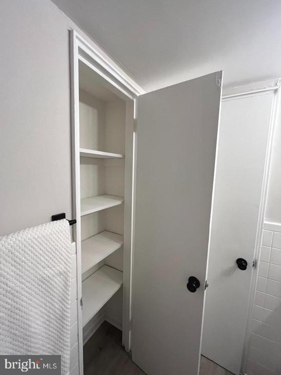 1 RADNOR DRIVE Unit: F-2