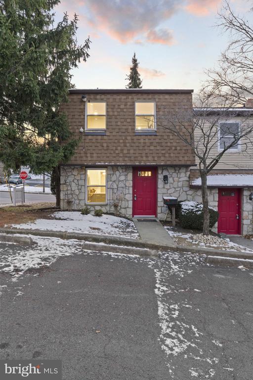 106 SUSAN DRIVE 1