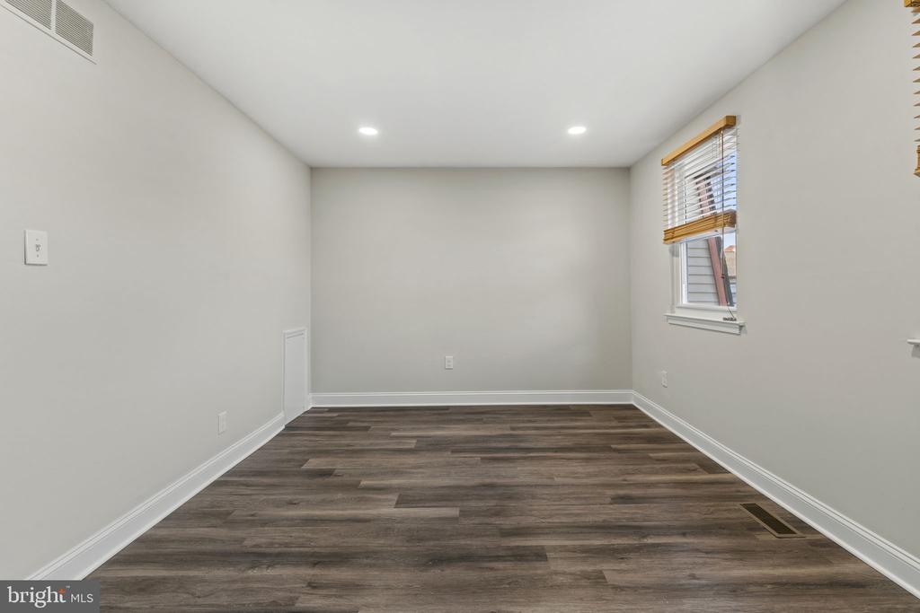 106 SUSAN DRIVE 2