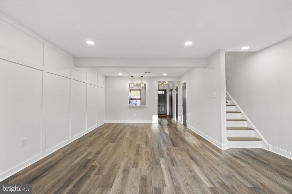 106 SUSAN DRIVE 2