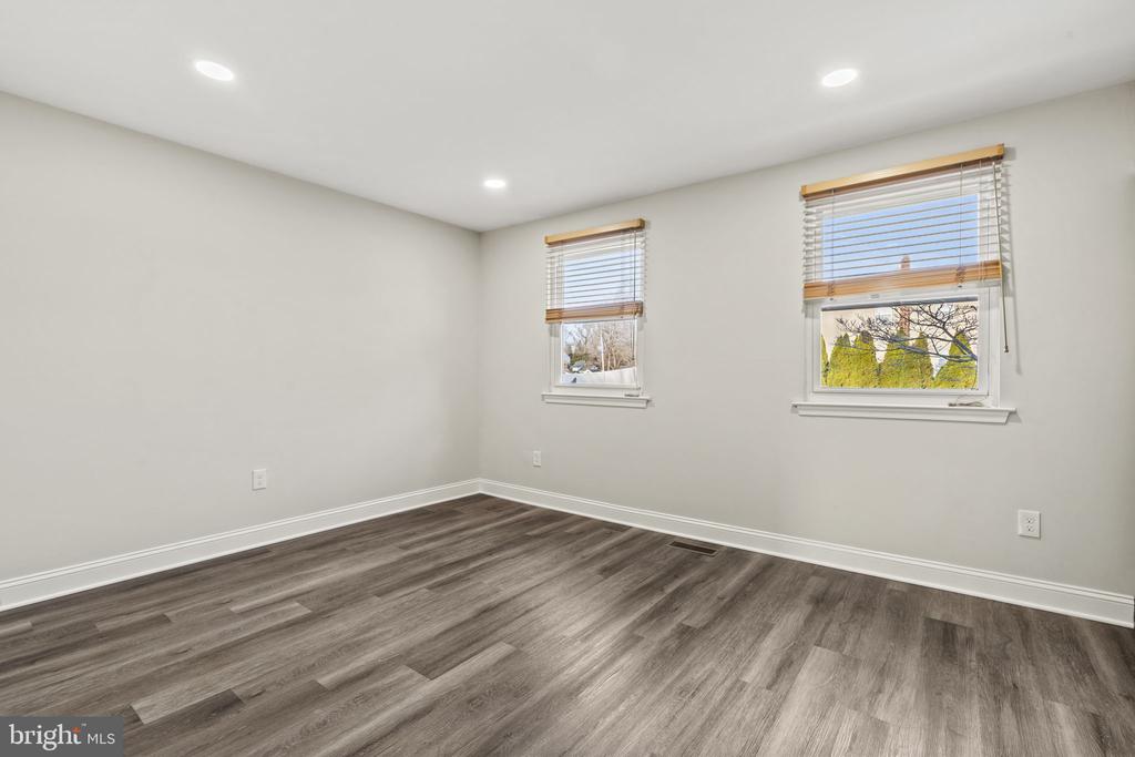 106 SUSAN DRIVE 2