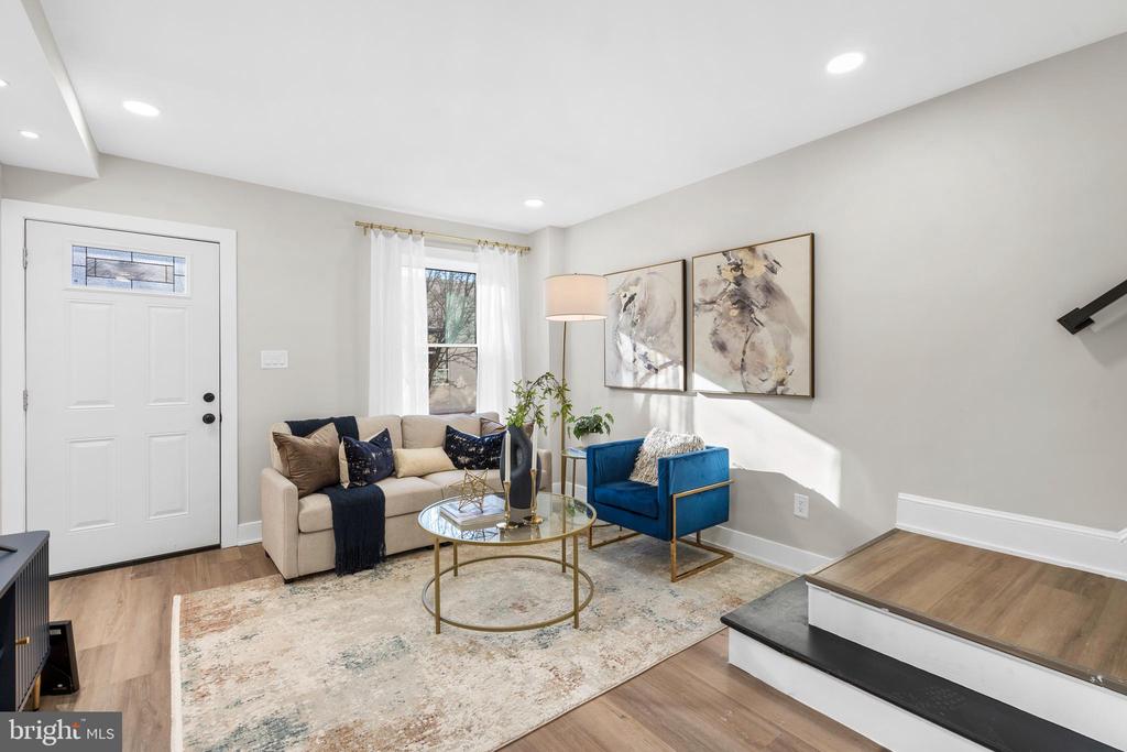 378 E ELM STREET