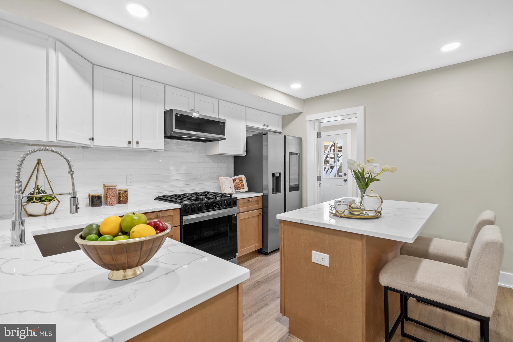 378 E ELM STREET