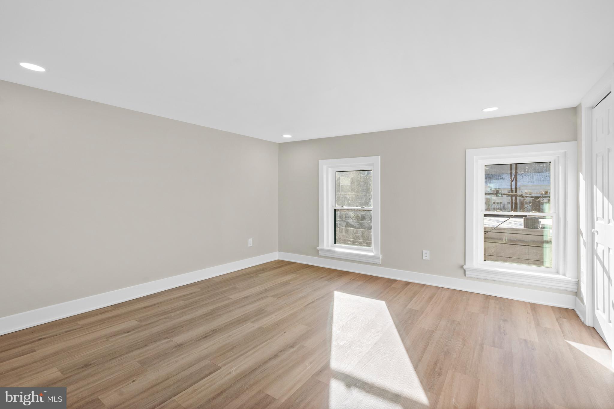378 E ELM STREET