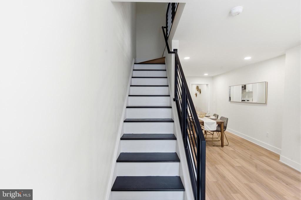 378 E ELM STREET