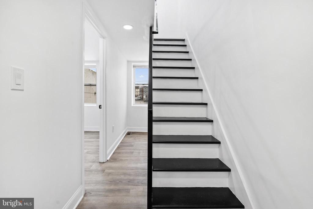333 E PENN STREET