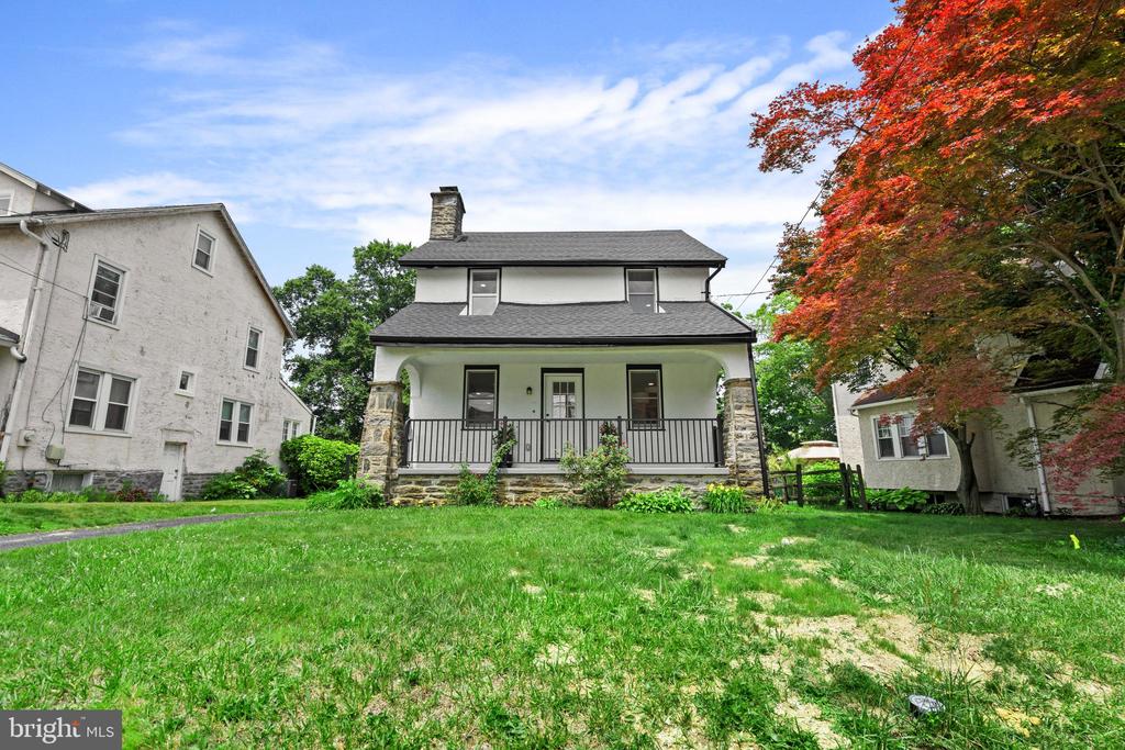 1082 EDGE HILL ROAD